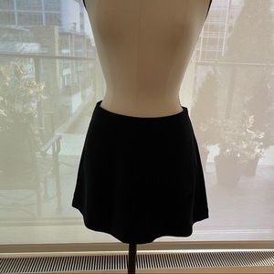 Aritzia Wilfred mini skirt